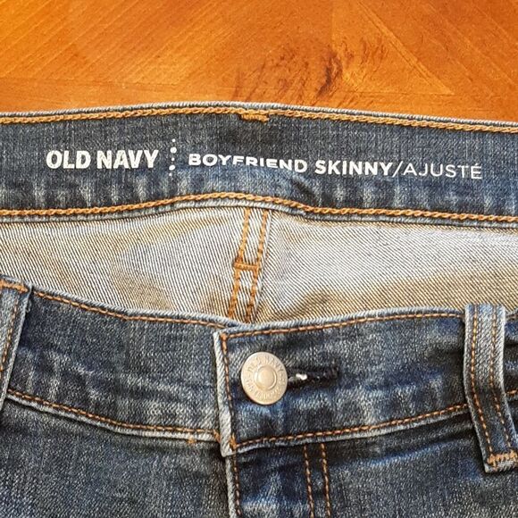 Old Navy Boyfriend Skinny Patchwork Jeans - Picture 3 of 12